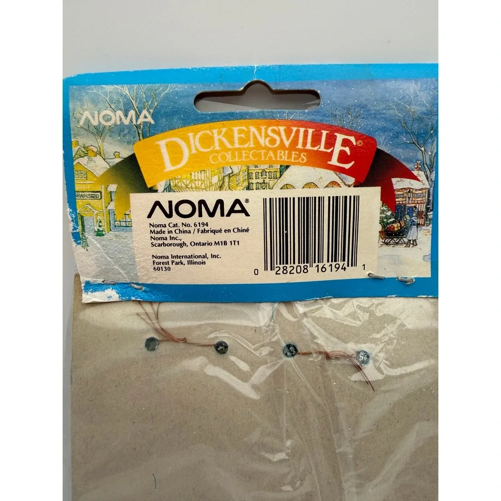 Noma Dickensville Collectables Frosted Sisal Garland Red Berries Vintage NEW